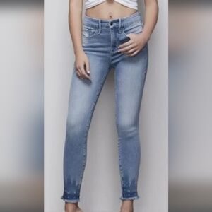 Good American Denim Jeans in Light Blue Wash 2/26
